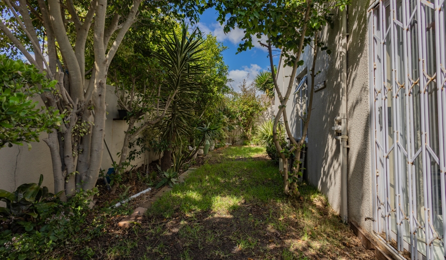 3 Bedroom Property for Sale in Plattekloof Glen Western Cape